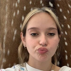 Meet your Posher, Helena